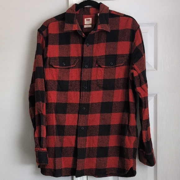 Levi's Classic Flannel Red and Black Checkered Shirt - Picture 1 of 2